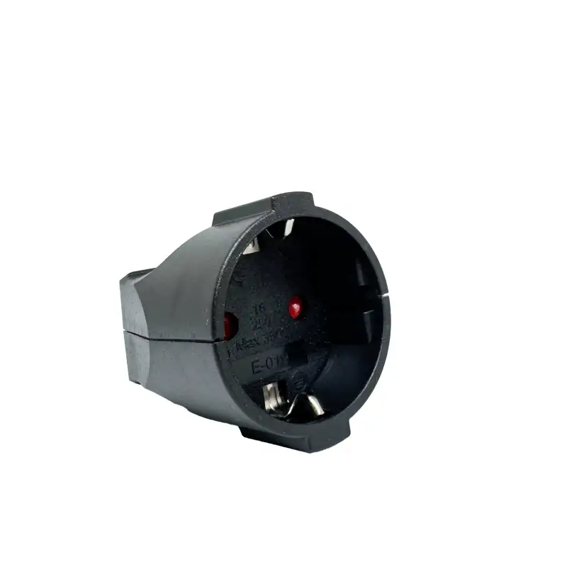 Fiche femelle étanche 230V