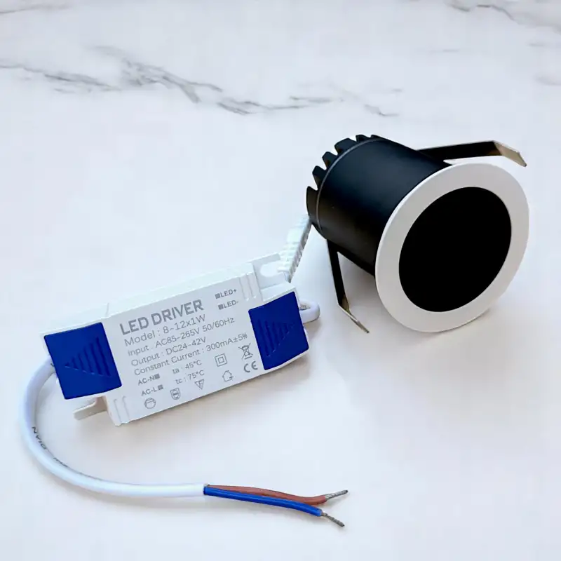 Spot LED encastrable anti-éblouissement 9W - CREEK