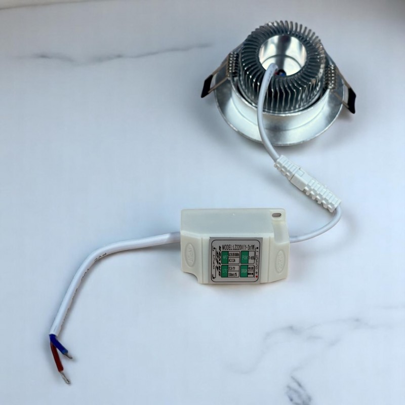 Spots et luminaires LED par ByLED.fr