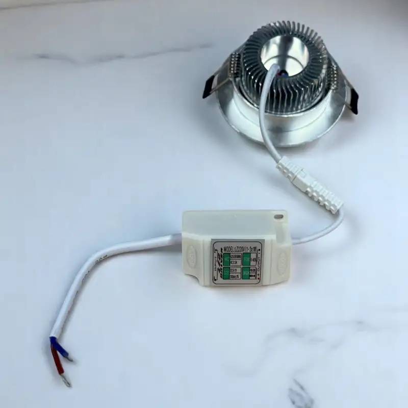 Spots et luminaires LED par ByLED.fr