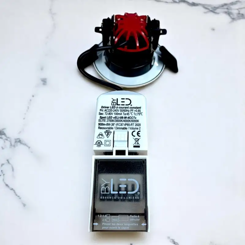 Spot 4CCT BEPOS RT2020 ELITE 8W 230V à bornier intégré Collerette blanche