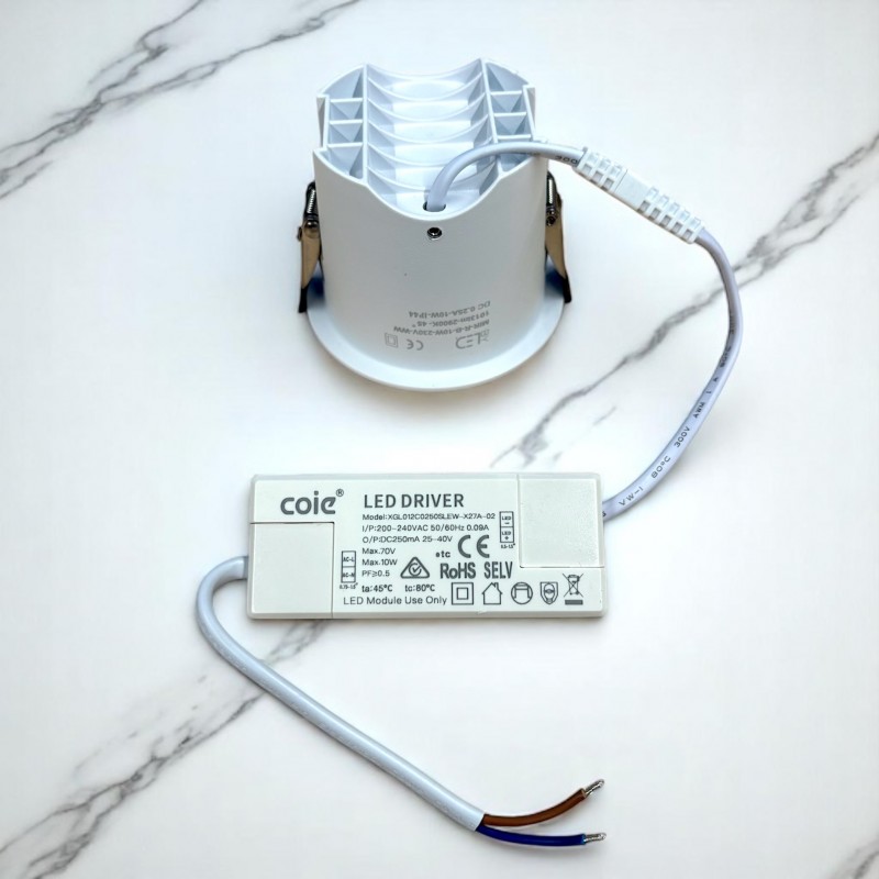 RV - Spot LED encastré rond blanc 7W, couleurs au choix - Miror