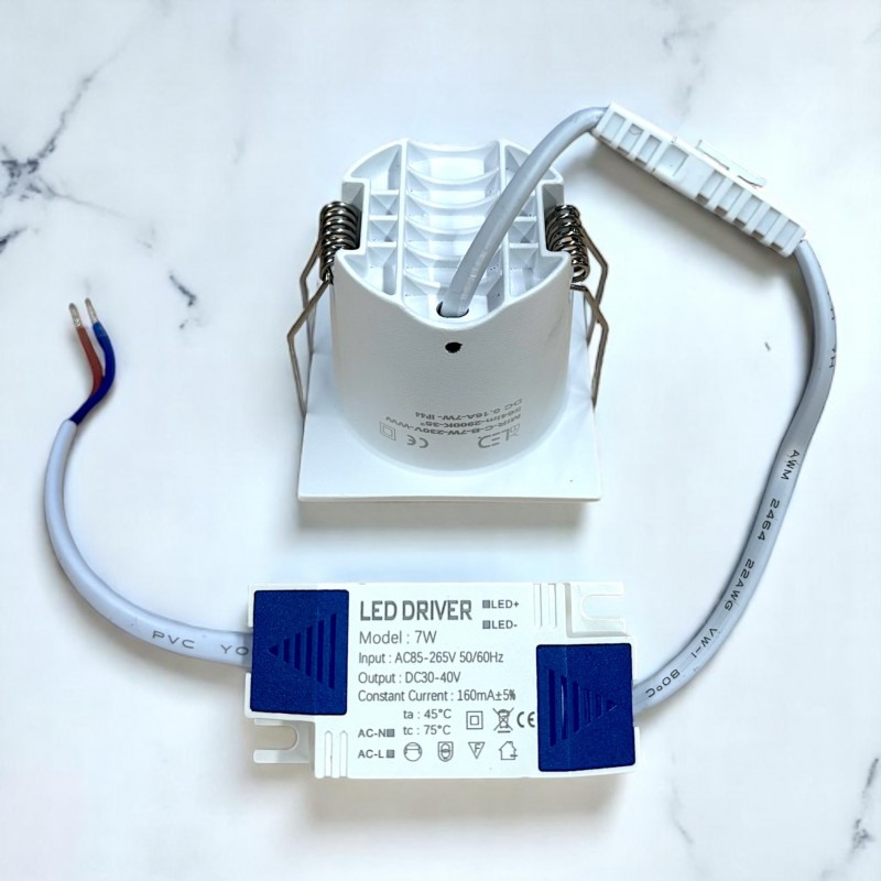 Spot LED encastré carré blanc 7W, couleurs au choix - Miror