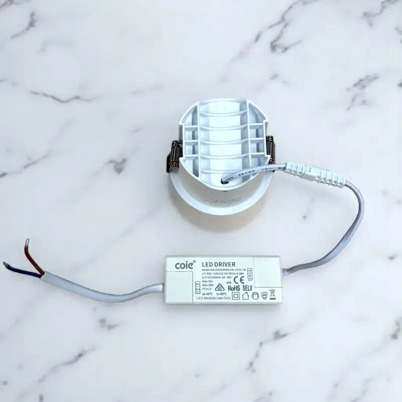 Spot LED encastré rond blanc 10W, couleurs au choix - Miror