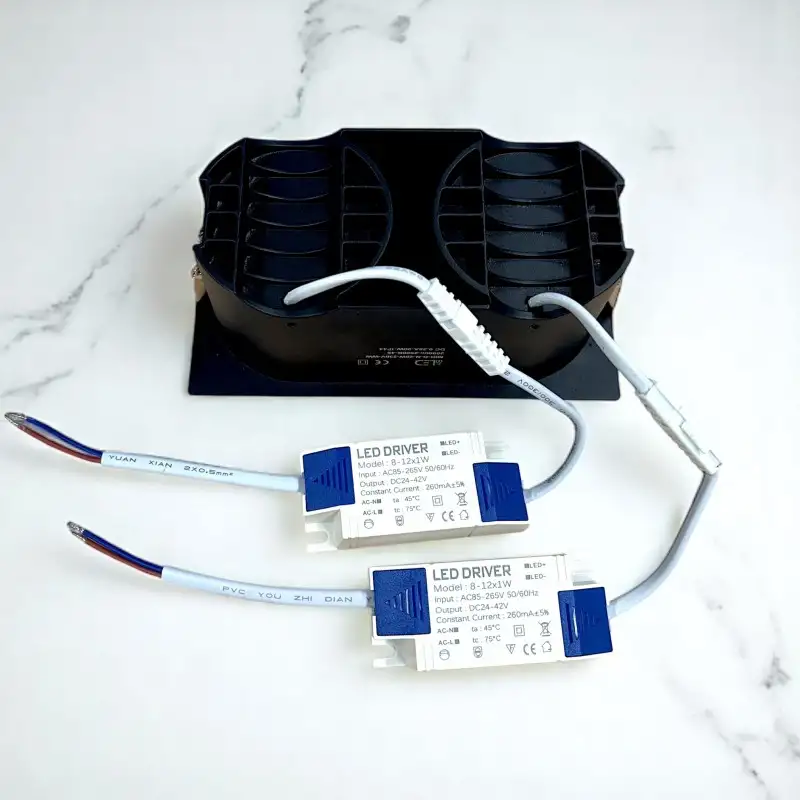 Spot LED encastré double carré noir 20W, couleurs au choix - Miror