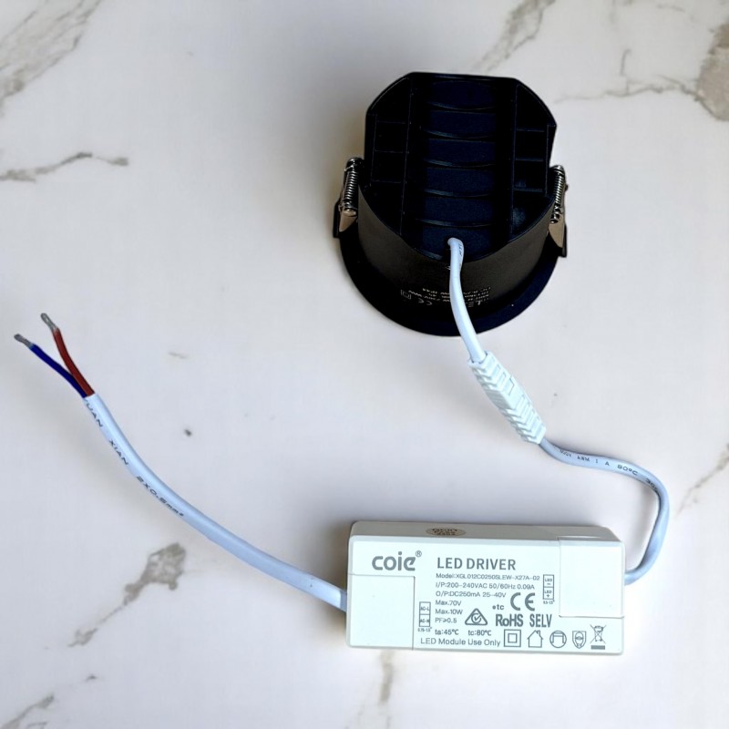 RV - Spot LED encastré rond noir 10W, couleurs au choix - Miror