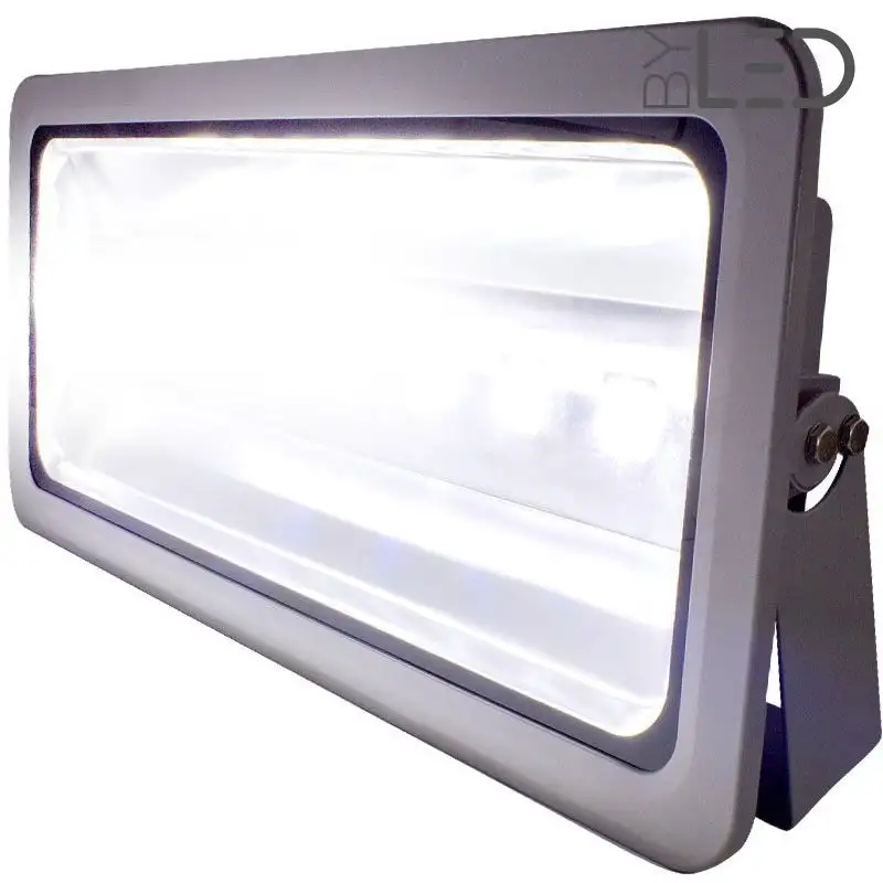 Projecteur LED 230V - Titan 400 Watts Blanc pur Projecteur LED 230V - Titan 400 Watts Blanc pur