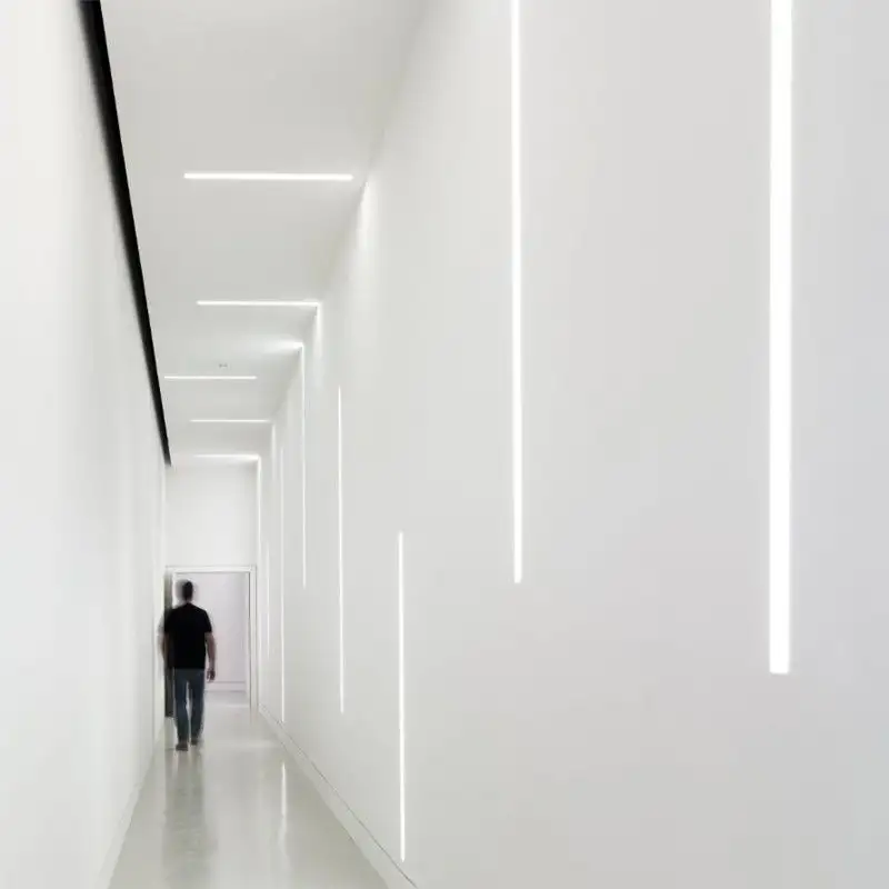 Profil linéaire d'angle mural en plâtre pour ruban LED STAFF