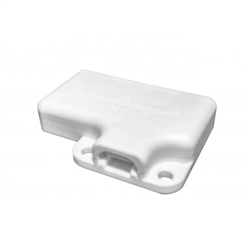 Dérivation pour fiche à sertir en 3 sorties