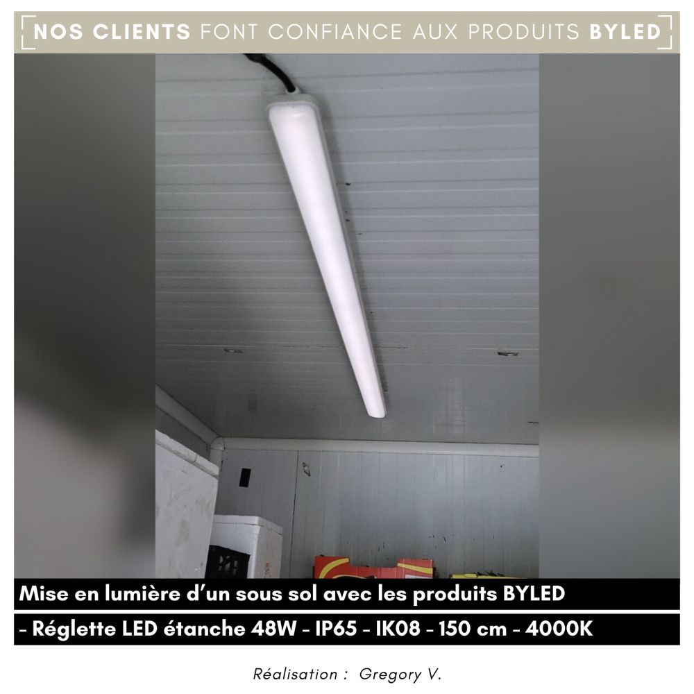 Réglette LED étanche 48W - IP65 - IK08 - PROOF - 150 cm - Vue supplémentaire