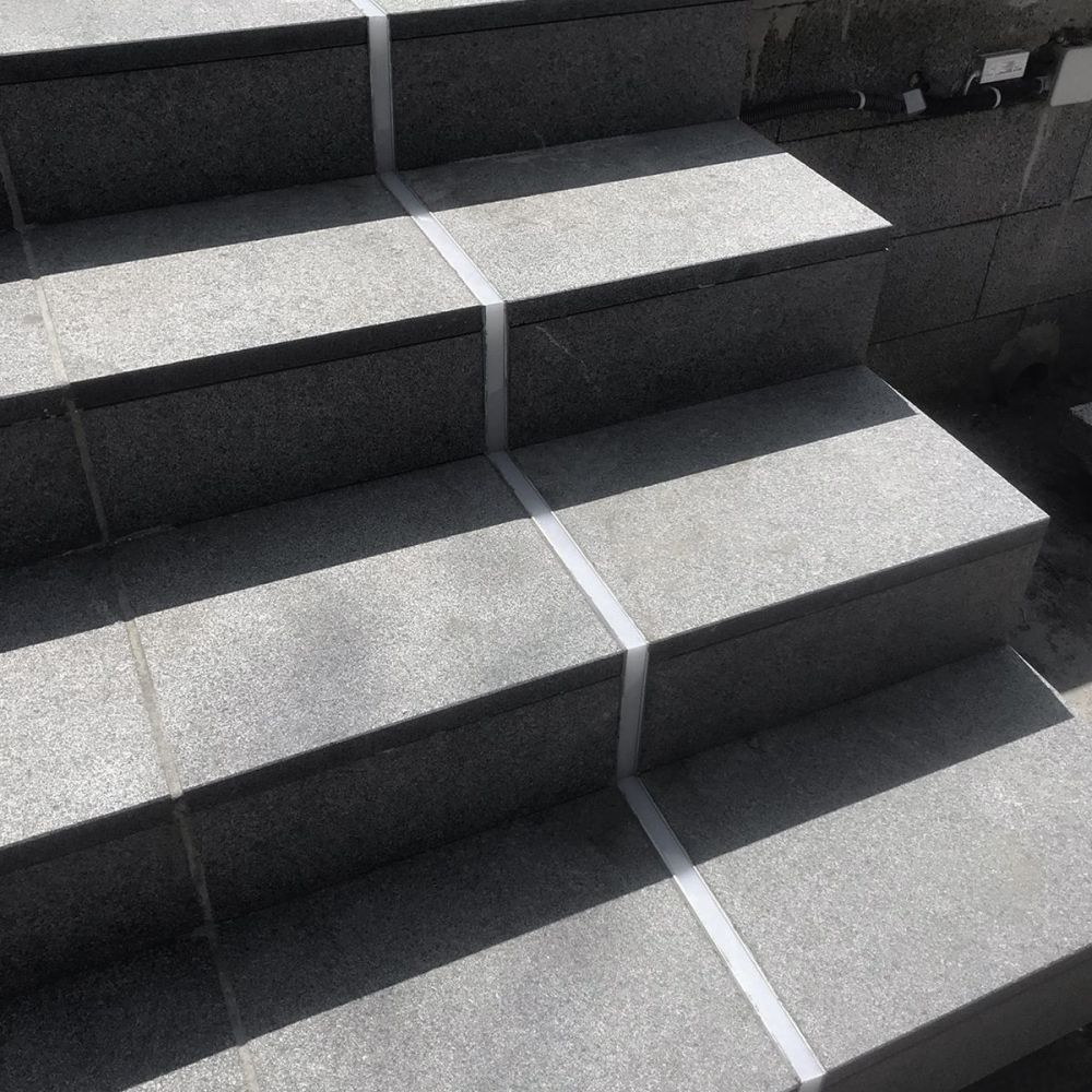 Profilé aluminium sol renforcé pour ruban LED - Diffuseur givré - F03 - CRAFT - Vue supplémentaire