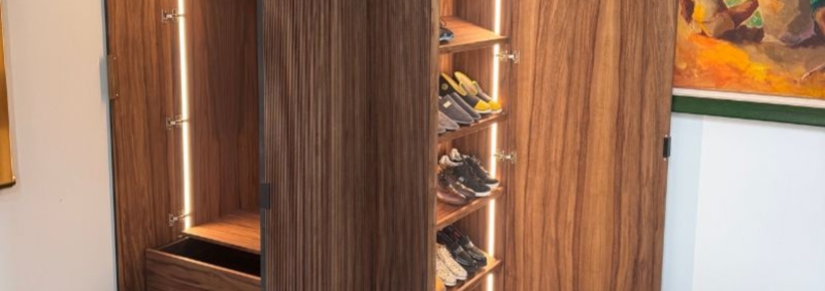 Illuminez vos créations en bois avec la magie des Néons LED flexibles